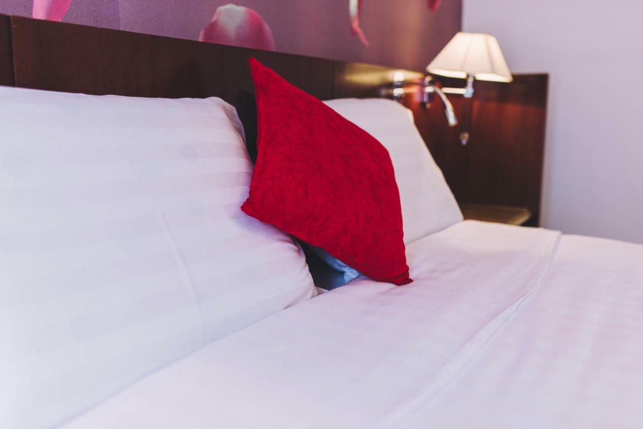 Derby Apart Hotel Alba Iulia Exterior foto