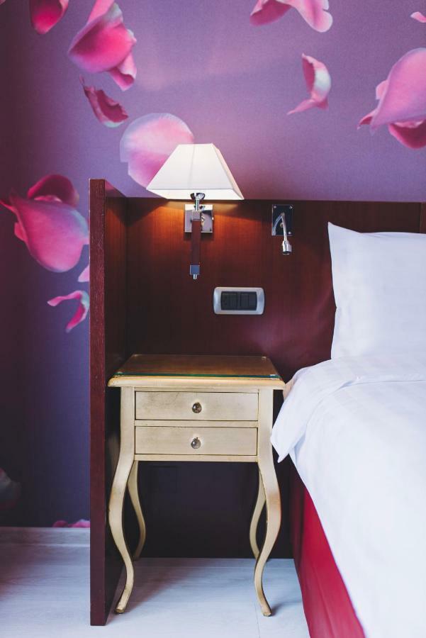 Derby Apart Hotel Alba Iulia Exterior foto