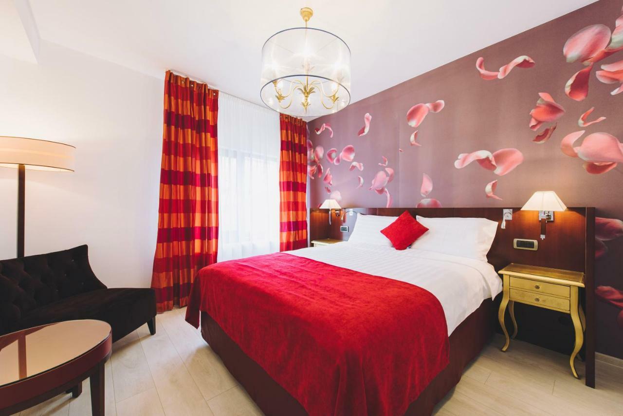 Derby Apart Hotel Alba Iulia Exterior foto